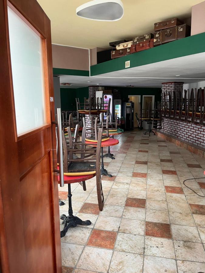 Eagle'S Nest Hostel Постойна Екстериор снимка