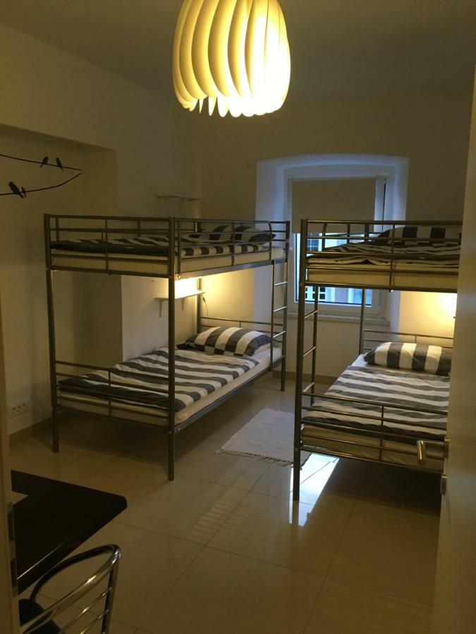 Eagle'S Nest Hostel Постойна Екстериор снимка