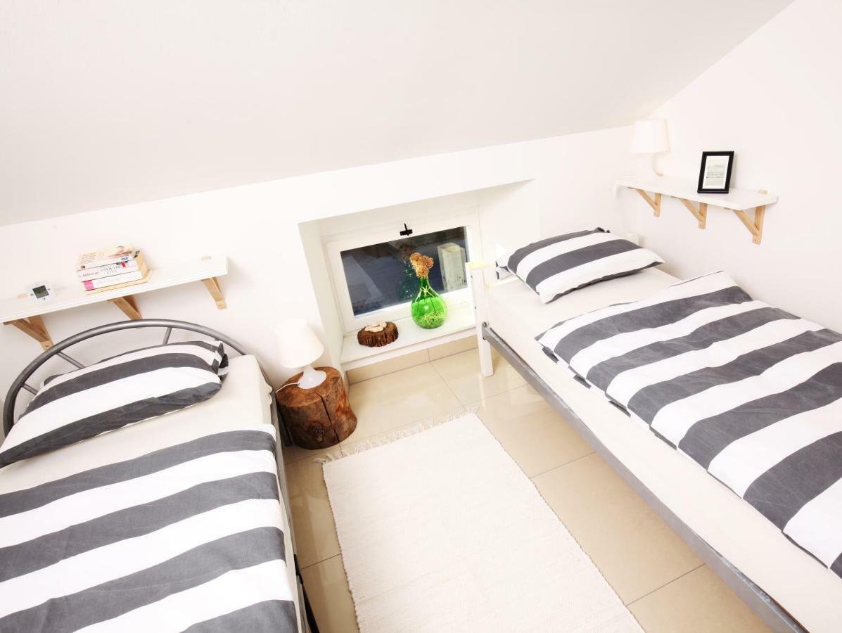 Eagle'S Nest Hostel Постойна Екстериор снимка